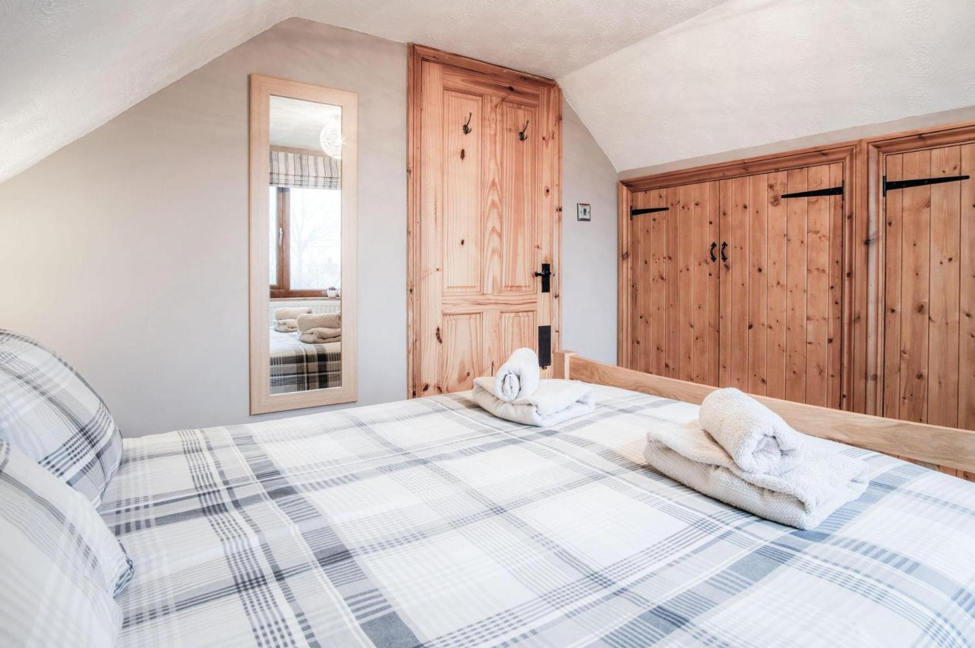 The Brambles - 2 Bedroom Cottage - Llanteg Dış mekan fotoğraf